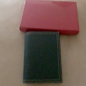 Wallet Men’s or Women’s In Original box